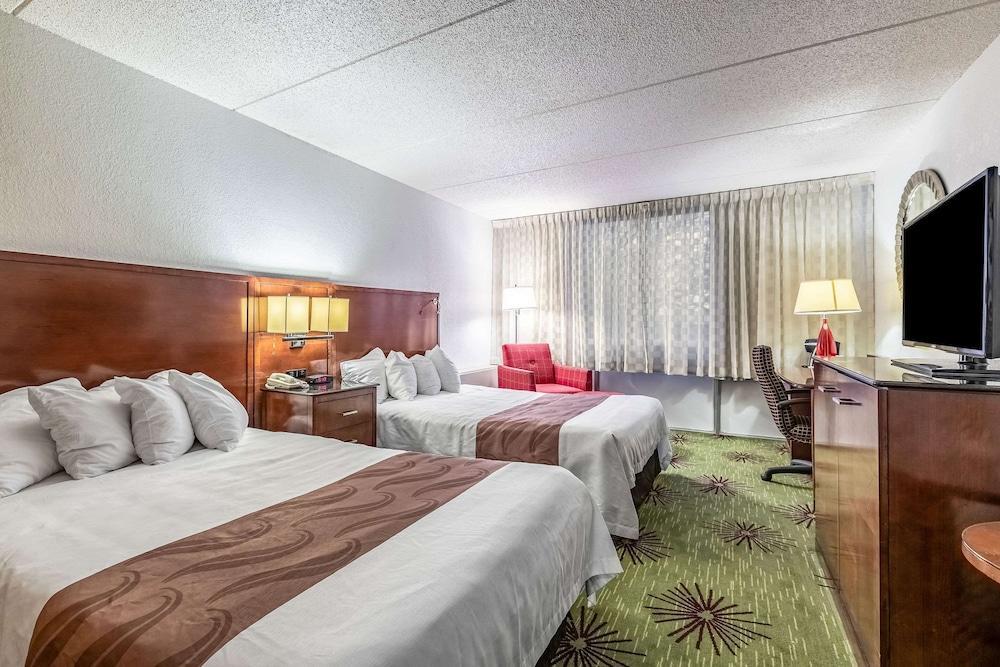 Quality Inn & Suites Conference Center Statesboro Historic District Esterno foto