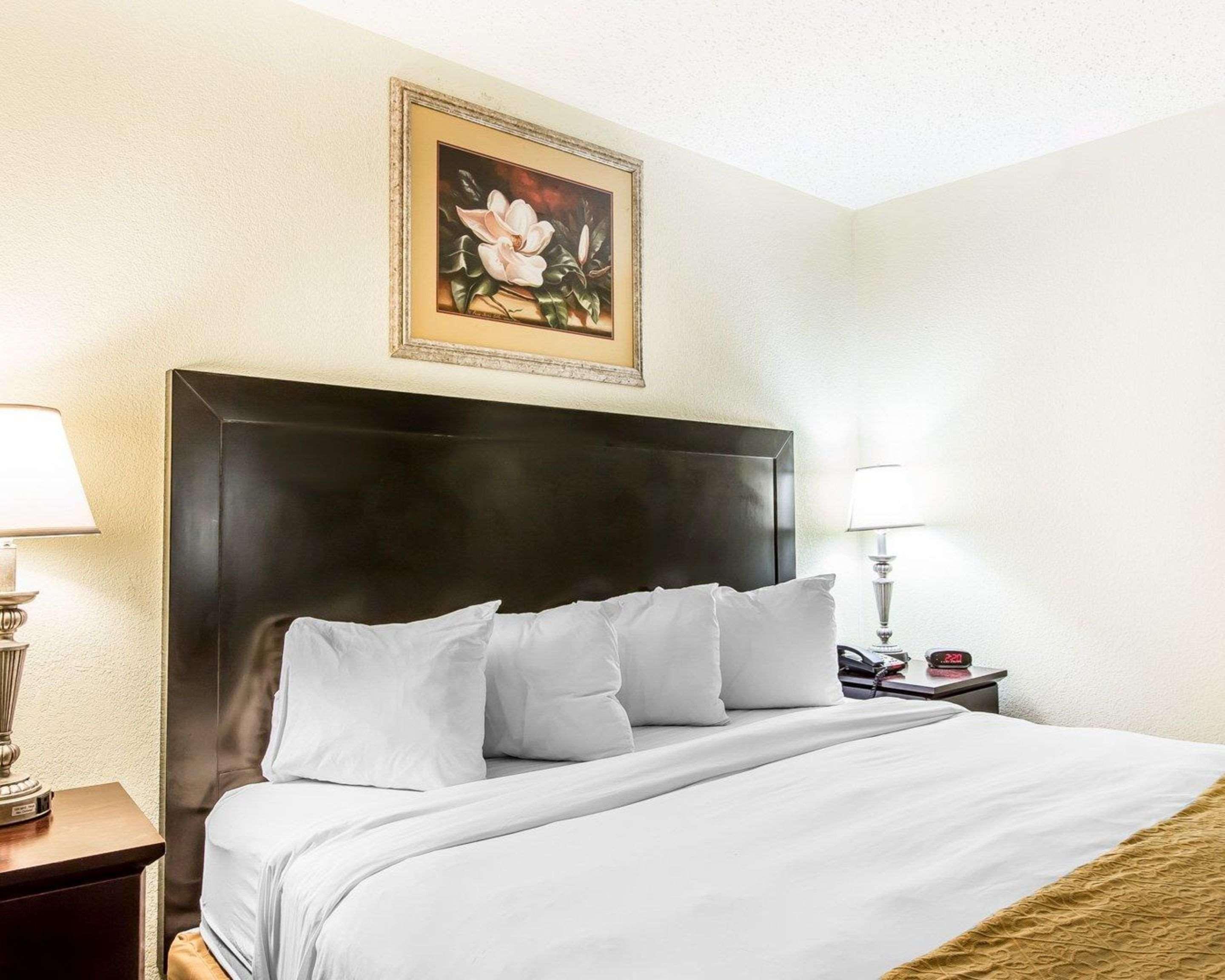 Quality Inn & Suites Conference Center Statesboro Historic District Esterno foto